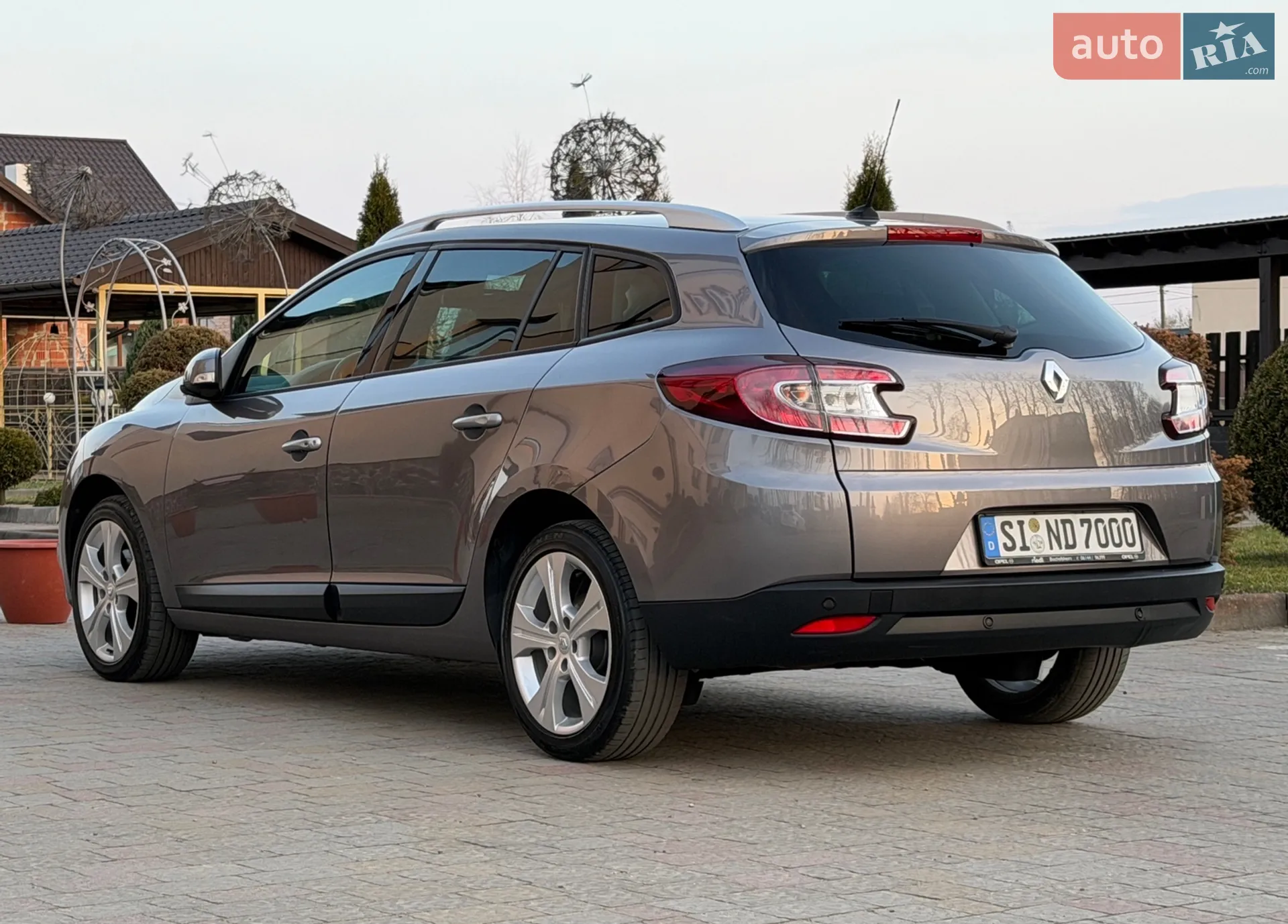 2010 Renault Megane - мініатюра 41