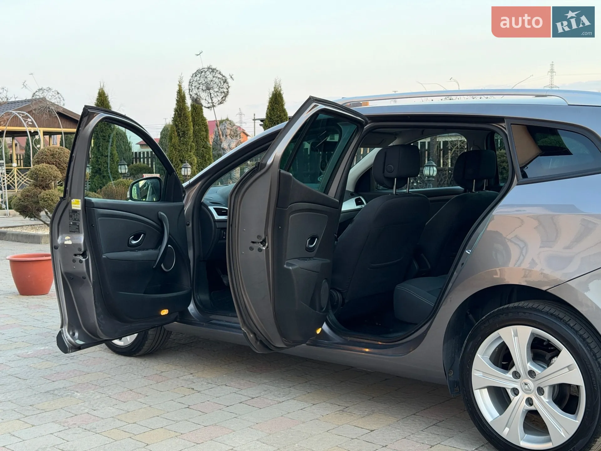 2010 Renault Megane - мініатюра 46