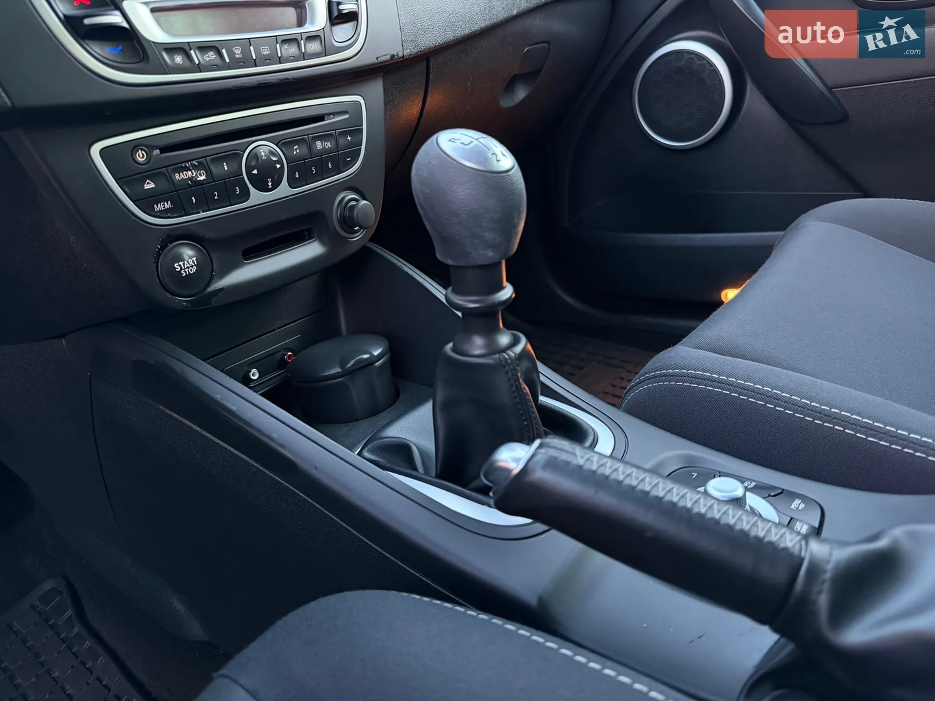 2010 Renault Megane - мініатюра 56