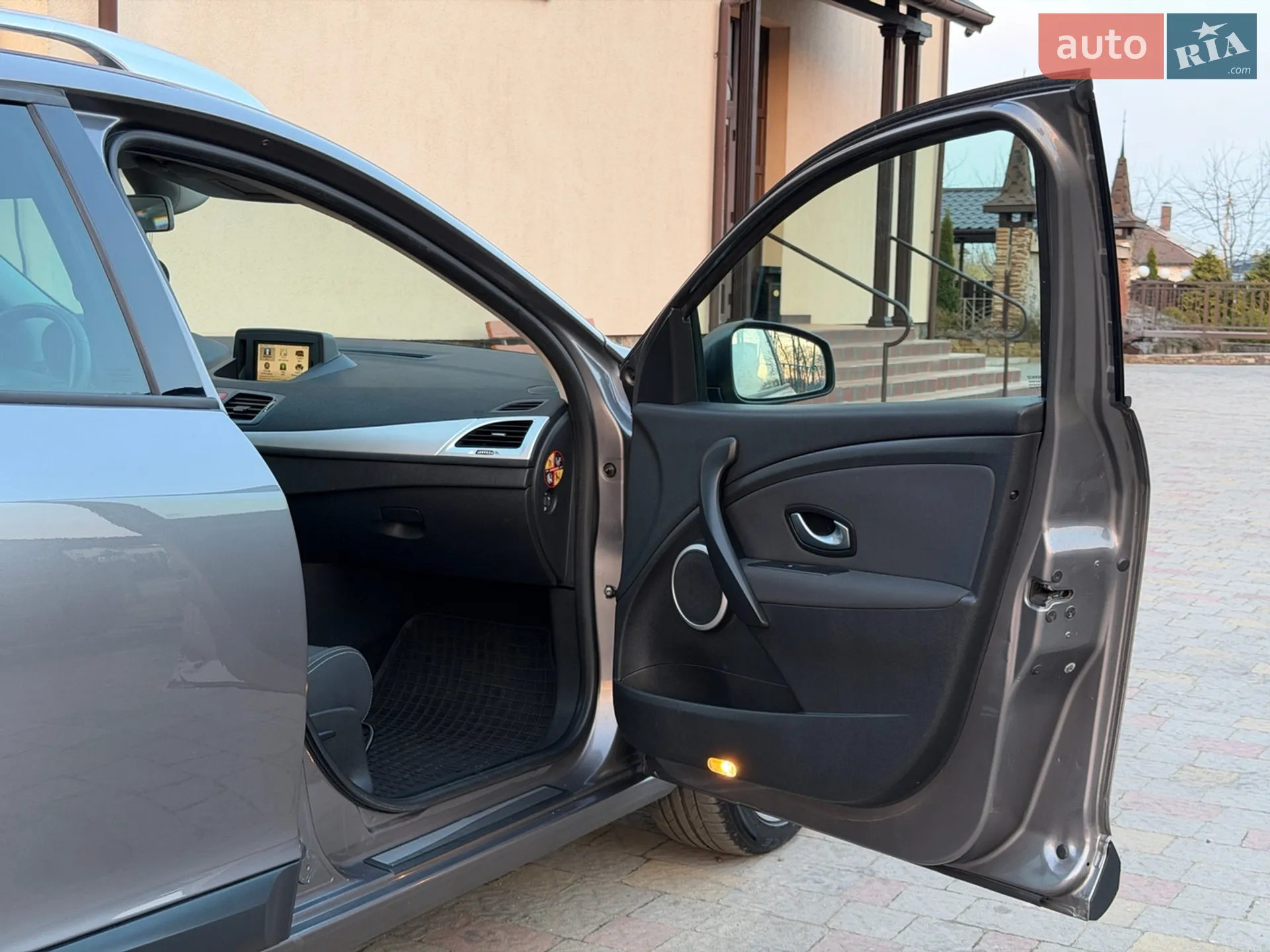 2010 Renault Megane - мініатюра 79