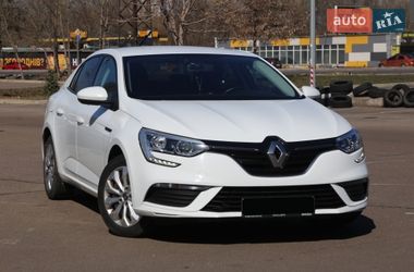 Седан Renault Megane 2018 в Киеве