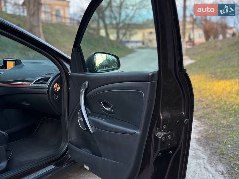 Универсал Renault Megane 2013 в Остроге фото 25 Универсал Renault Megane 2013 в Остроге