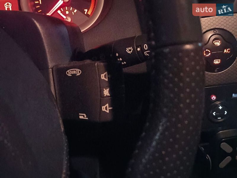 Хэтчбек Renault Megane 2004 в Киеве фото 25 Хэтчбек Renault Megane 2004 в Киеве