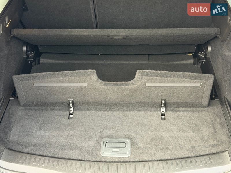 Универсал Renault Megane 2019 в Луцке фото 37 Универсал Renault Megane 2019 в Луцке