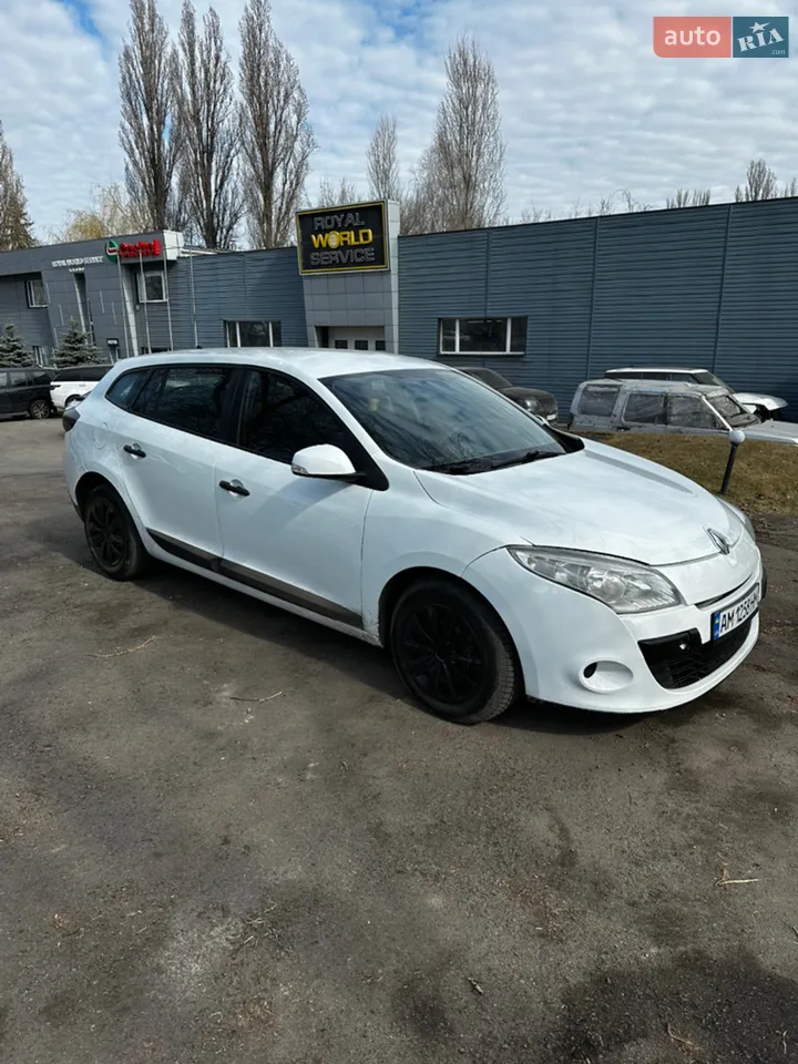 2010 Renault Megane - мініатюра 44
