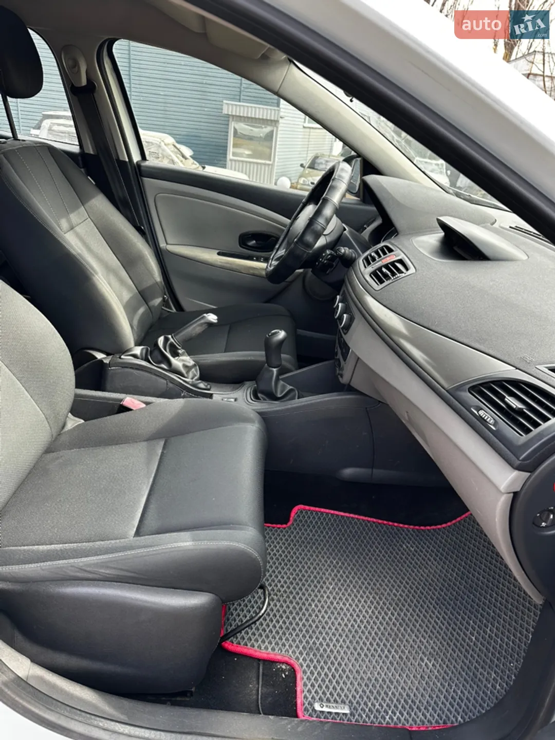 2010 Renault Megane - мініатюра 9