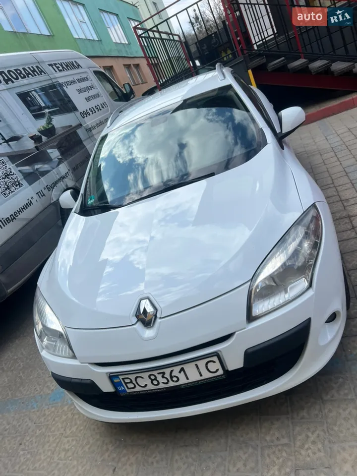 2012 Renault Megane - мініатюра 25