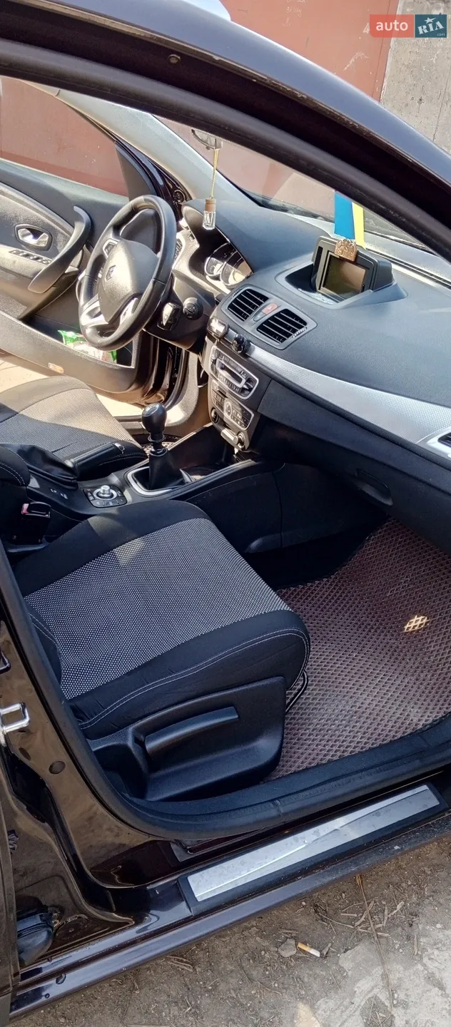2011 Renault Megane - мініатюра 10