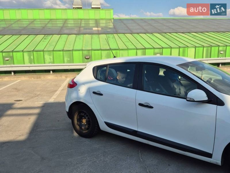 Хэтчбек Renault Megane 2011 в Киеве фото 21 Хэтчбек Renault Megane 2011 в Киеве