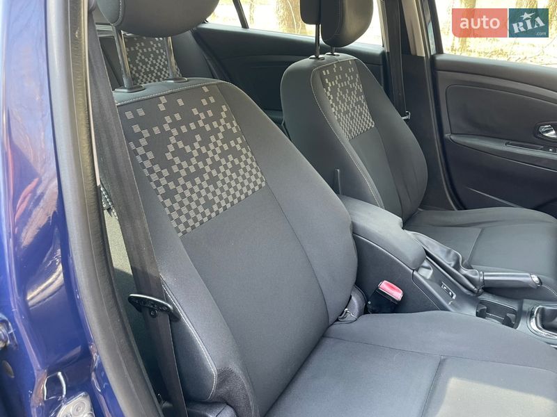 Универсал Renault Megane 2012 в Дрогобыче фото 63 Универсал Renault Megane 2012 в Дрогобыче