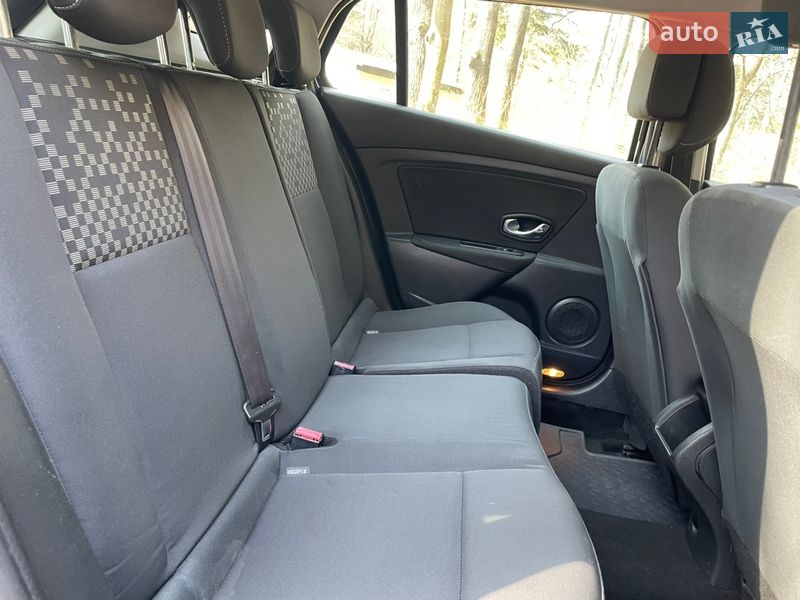 Универсал Renault Megane 2012 в Дрогобыче фото 66 Универсал Renault Megane 2012 в Дрогобыче