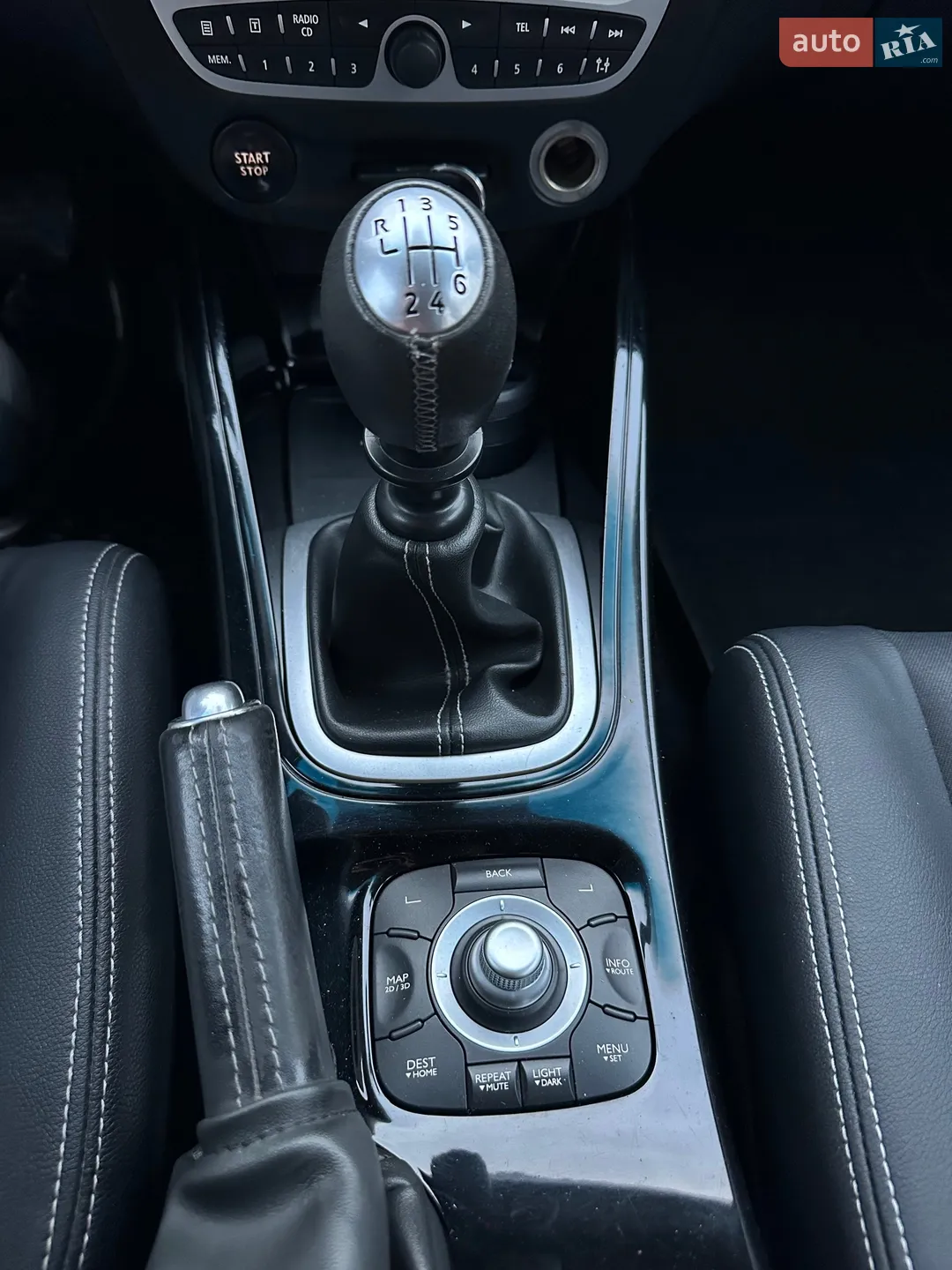 2010 Renault Megane - мініатюра 28