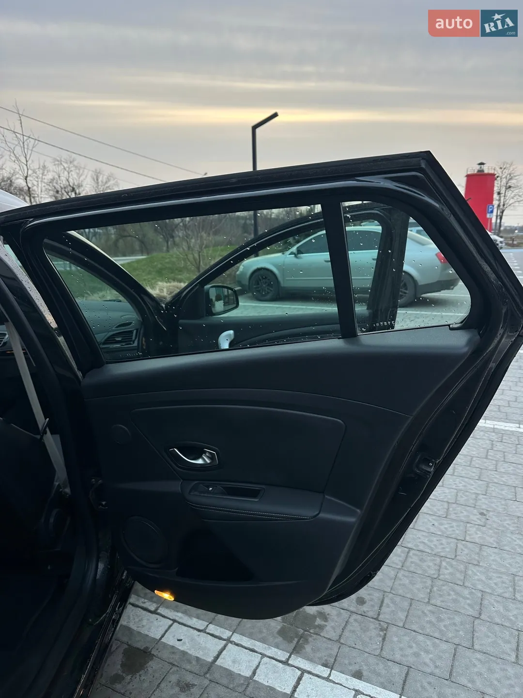 2010 Renault Megane - мініатюра 21