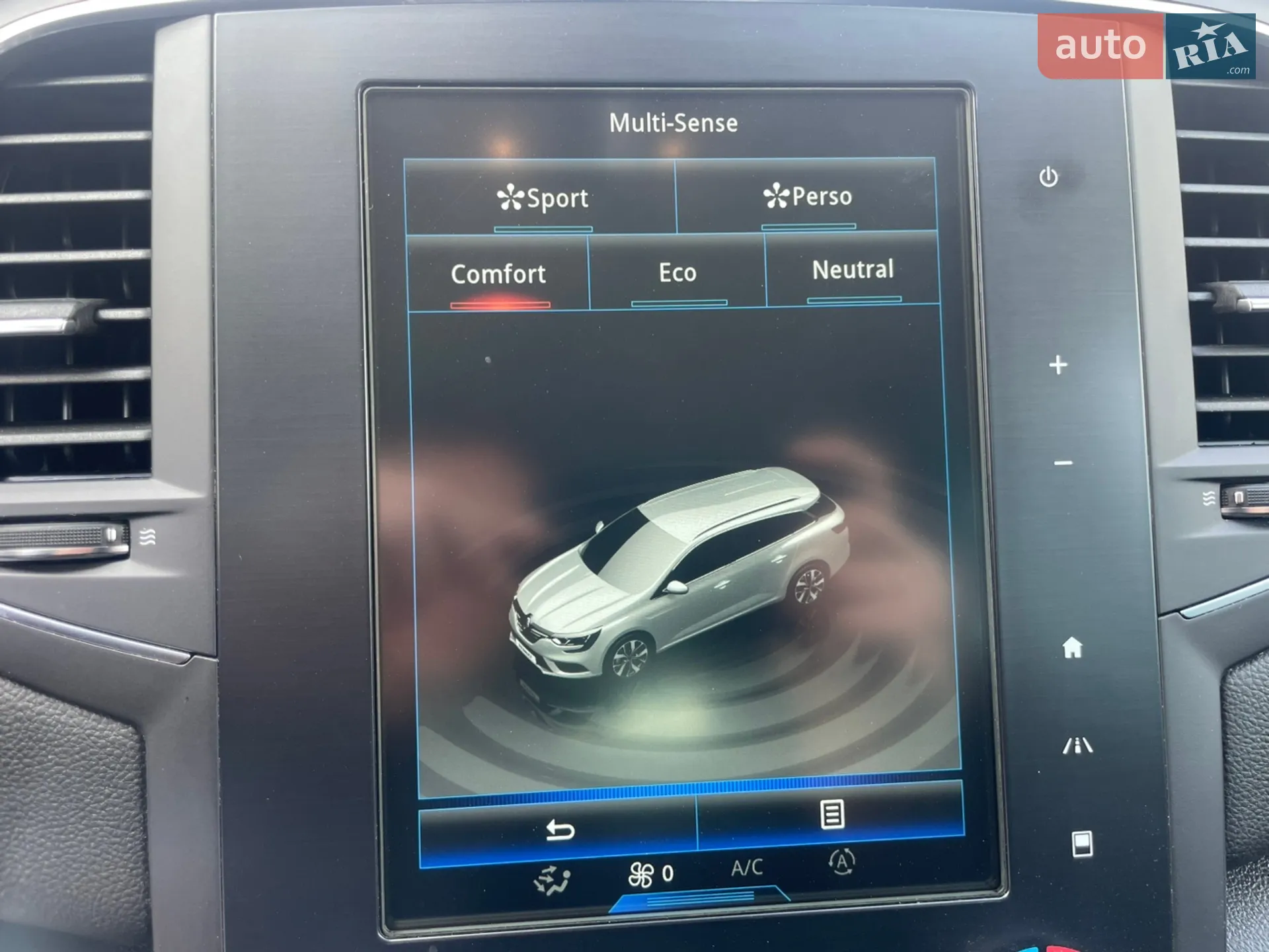 2016 Renault Megane - мініатюра 41