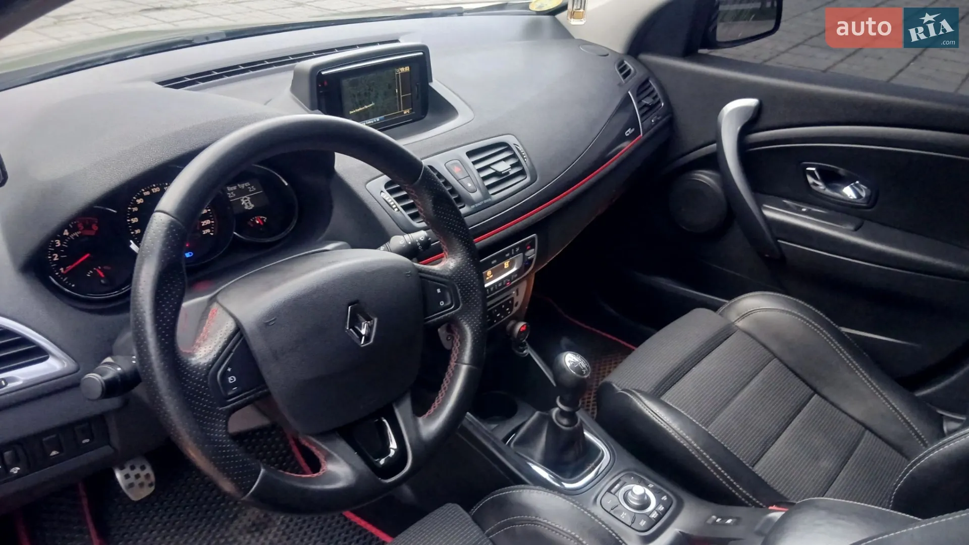 2013 Renault Megane - мініатюра 25
