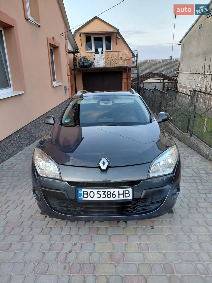 2010 Renault Megane - мініатюра 39