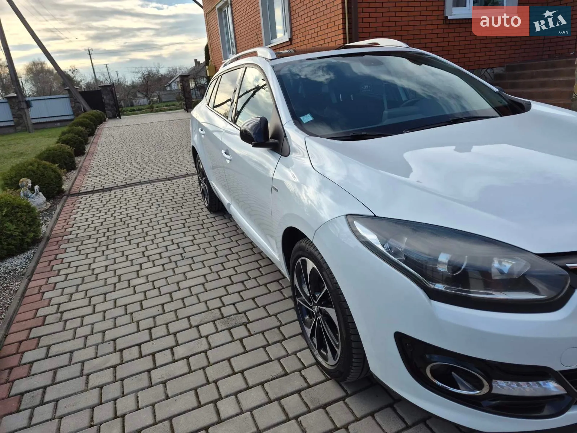 2015 Renault Megane - мініатюра 9