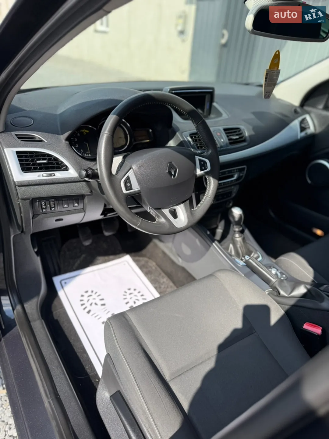 2012 Renault Megane - мініатюра 129