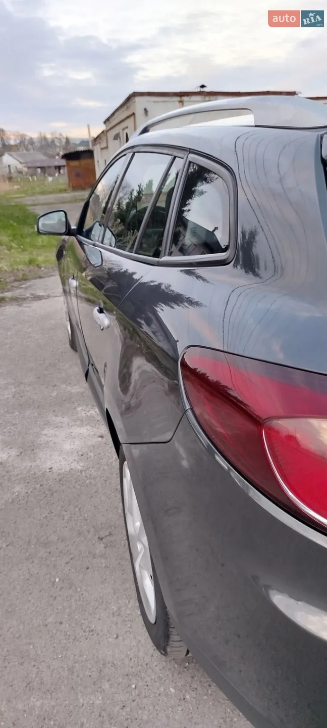 2011 Renault Megane - мініатюра 9