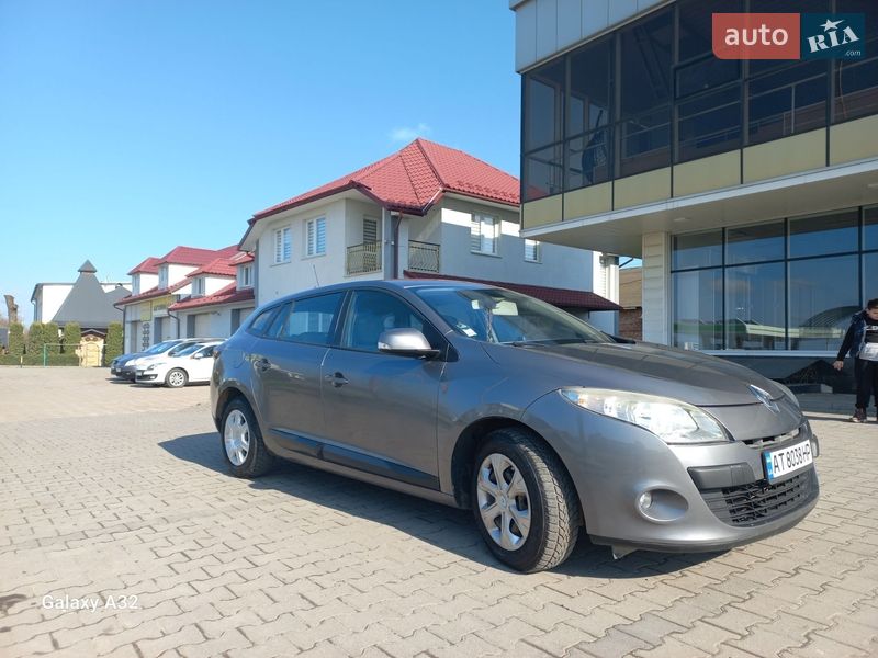 Универсал Renault Megane 2010 в Снятине