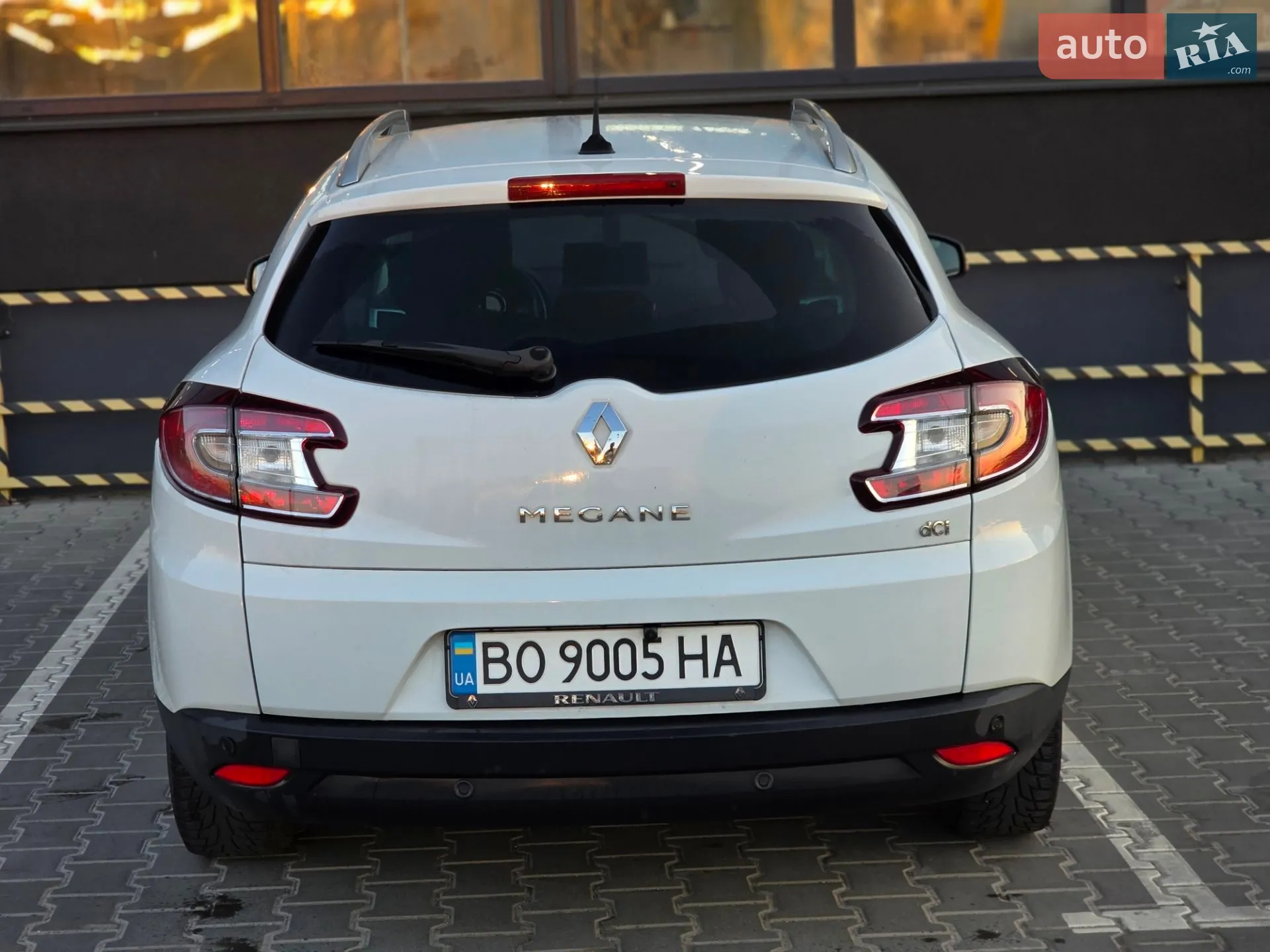 2010 Renault Megane - мініатюра 11