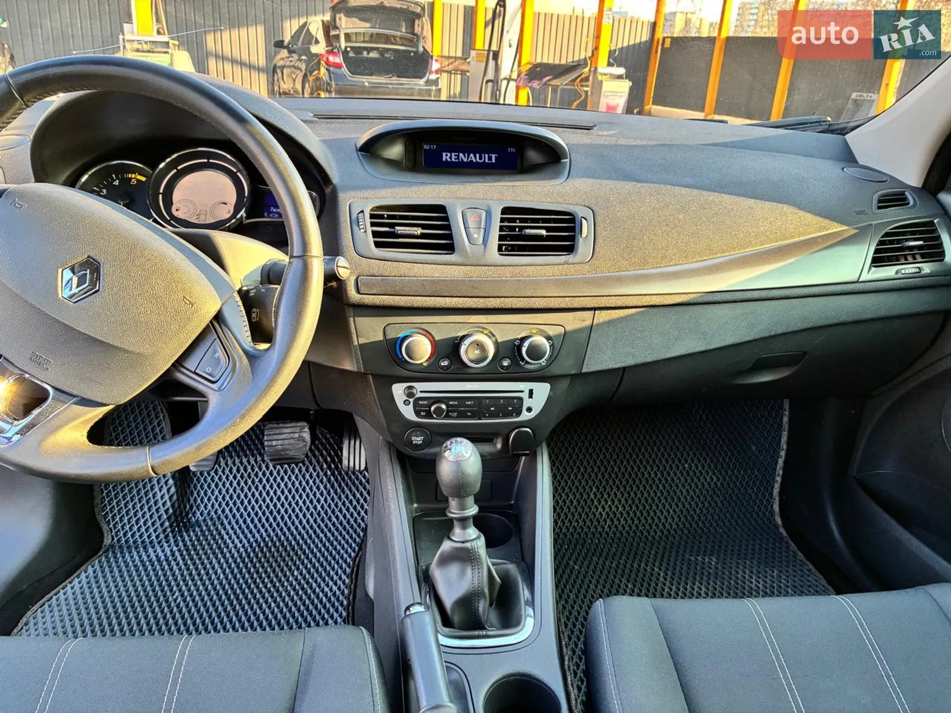 2013 Renault Megane - мініатюра 17