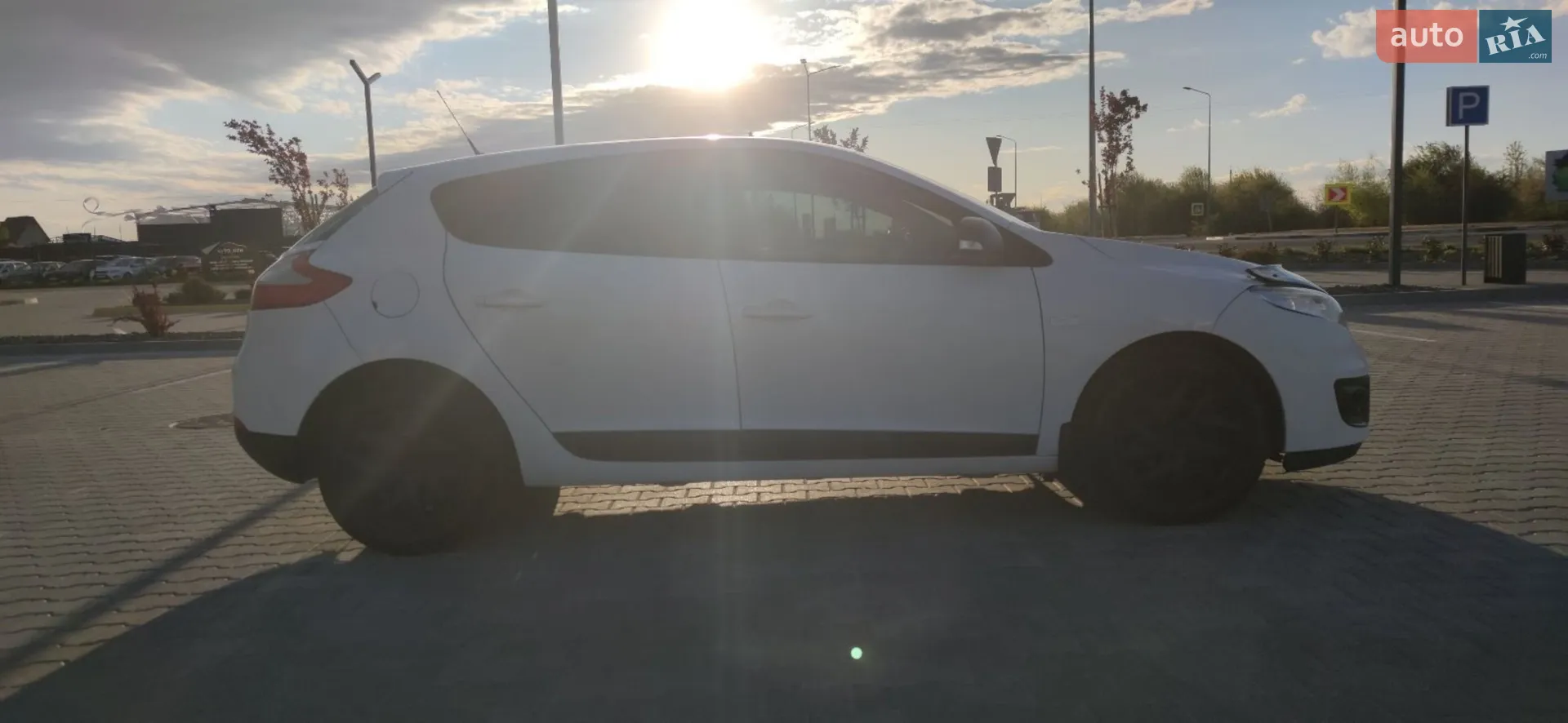 2013 Renault Megane - мініатюра 18