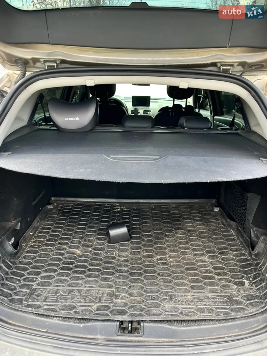 2010 Renault Megane - мініатюра 8