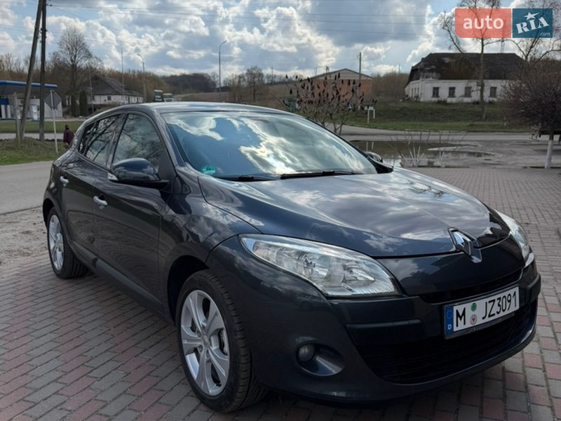 Хэтчбек Renault Megane 2008 в Ромнах фото 9 Хэтчбек Renault Megane 2008 в Ромнах