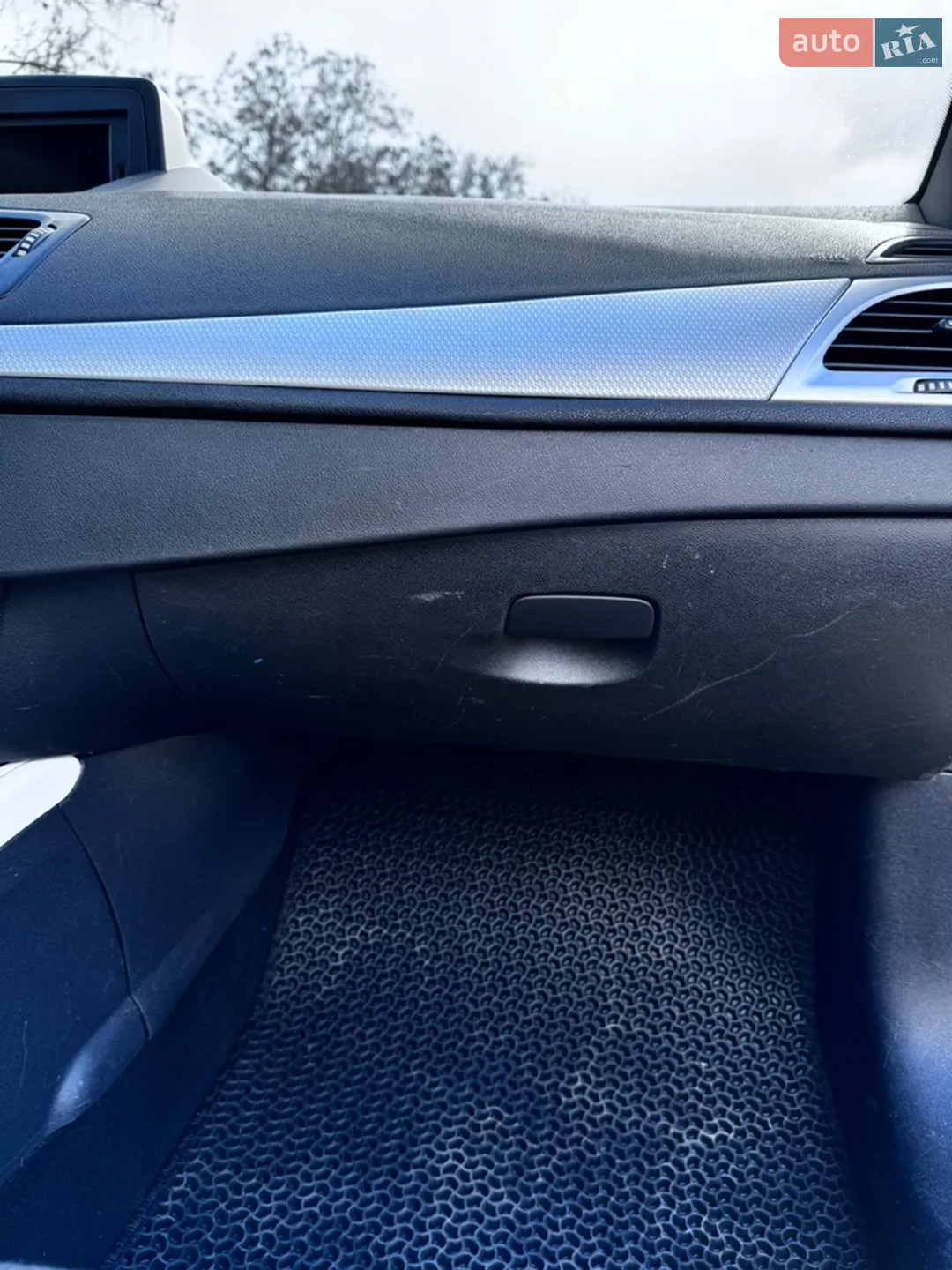 2011 Renault Megane - мініатюра 24