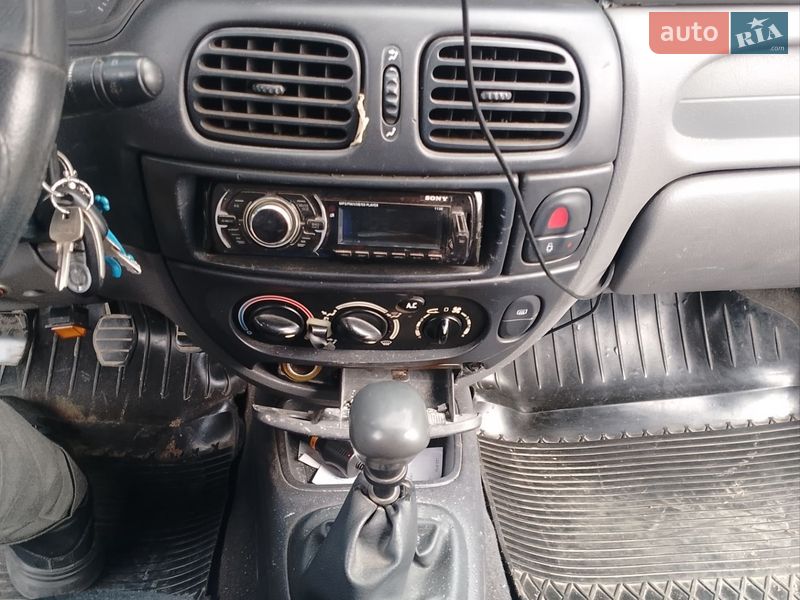 Универсал Renault Megane 2000 в Рудки