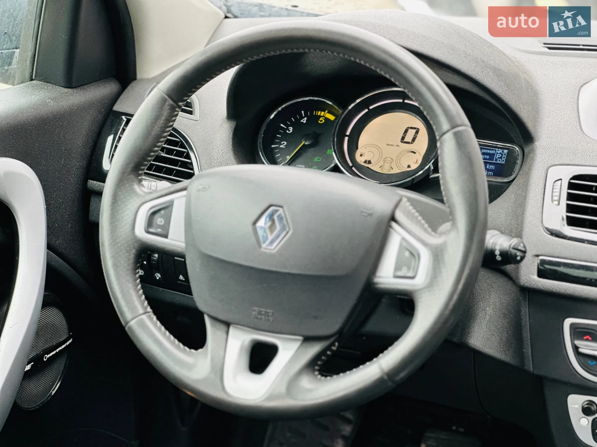 2012 Renault Megane - мініатюра 26
