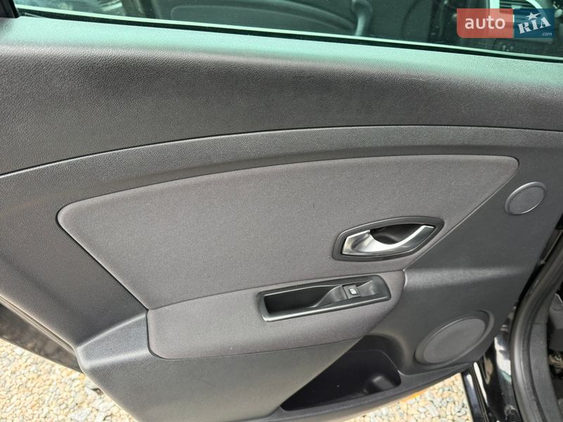 Универсал Renault Megane 2012 в Полтаве фото 48 Универсал Renault Megane 2012 в Полтаве