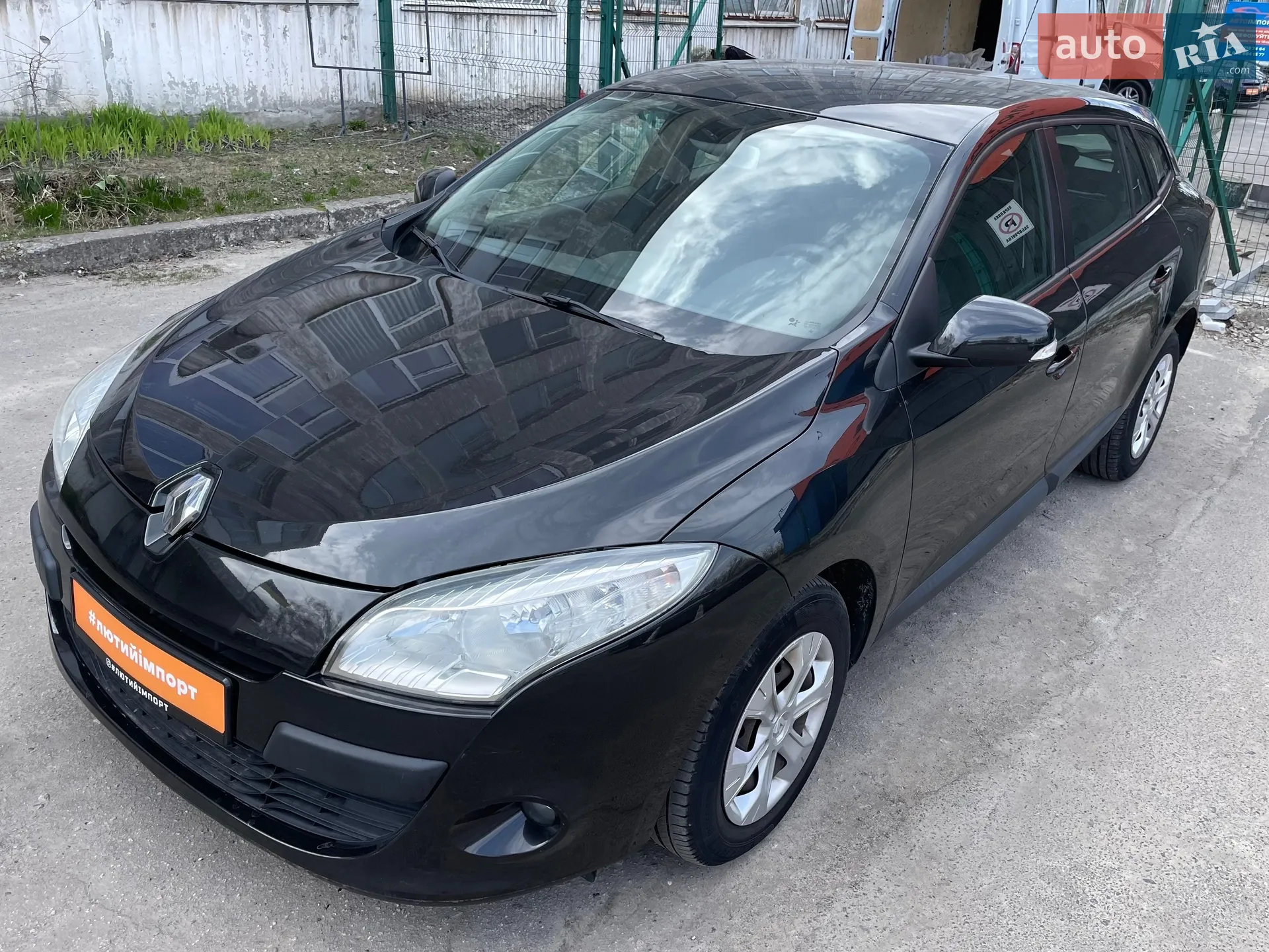 2010 Renault Megane - мініатюра 76