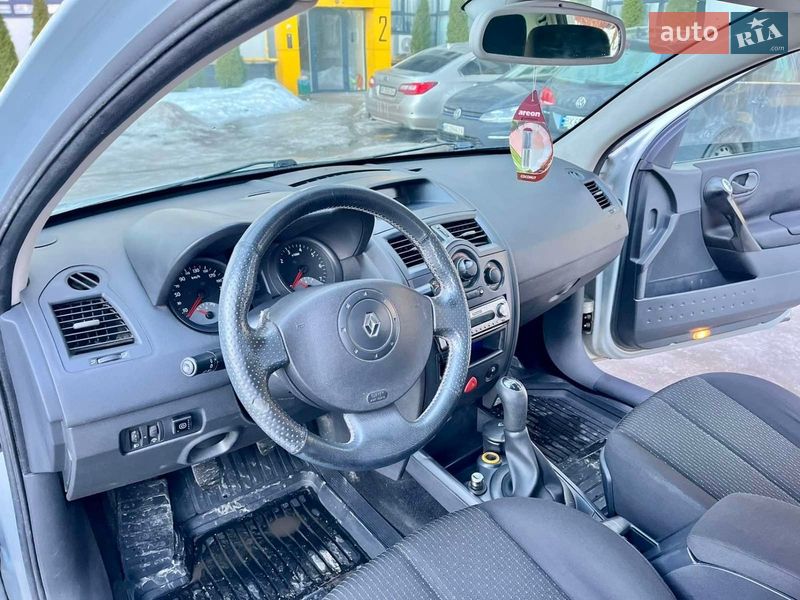 Хетчбек Renault Megane 2004 в Кам'янець-Подільському фото 15 Хетчбек Renault Megane 2004 в Кам'янець-Подільському
