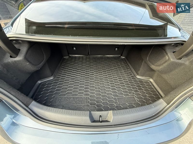Седан Renault Megane 2019 в Киеве