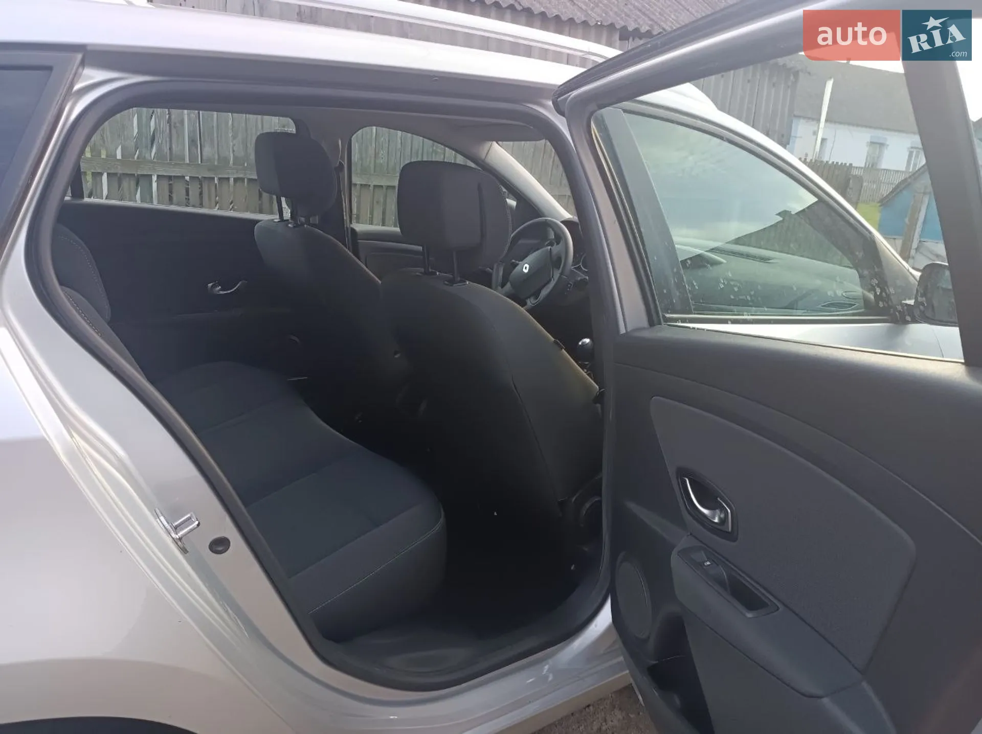2010 Renault Megane - мініатюра 68