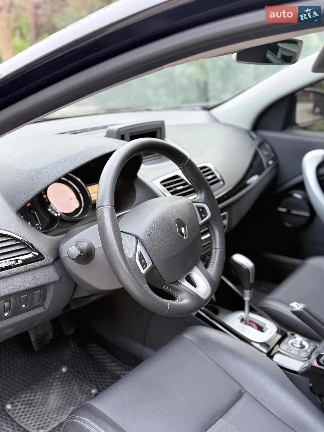 2011 Renault Megane - мініатюра 10