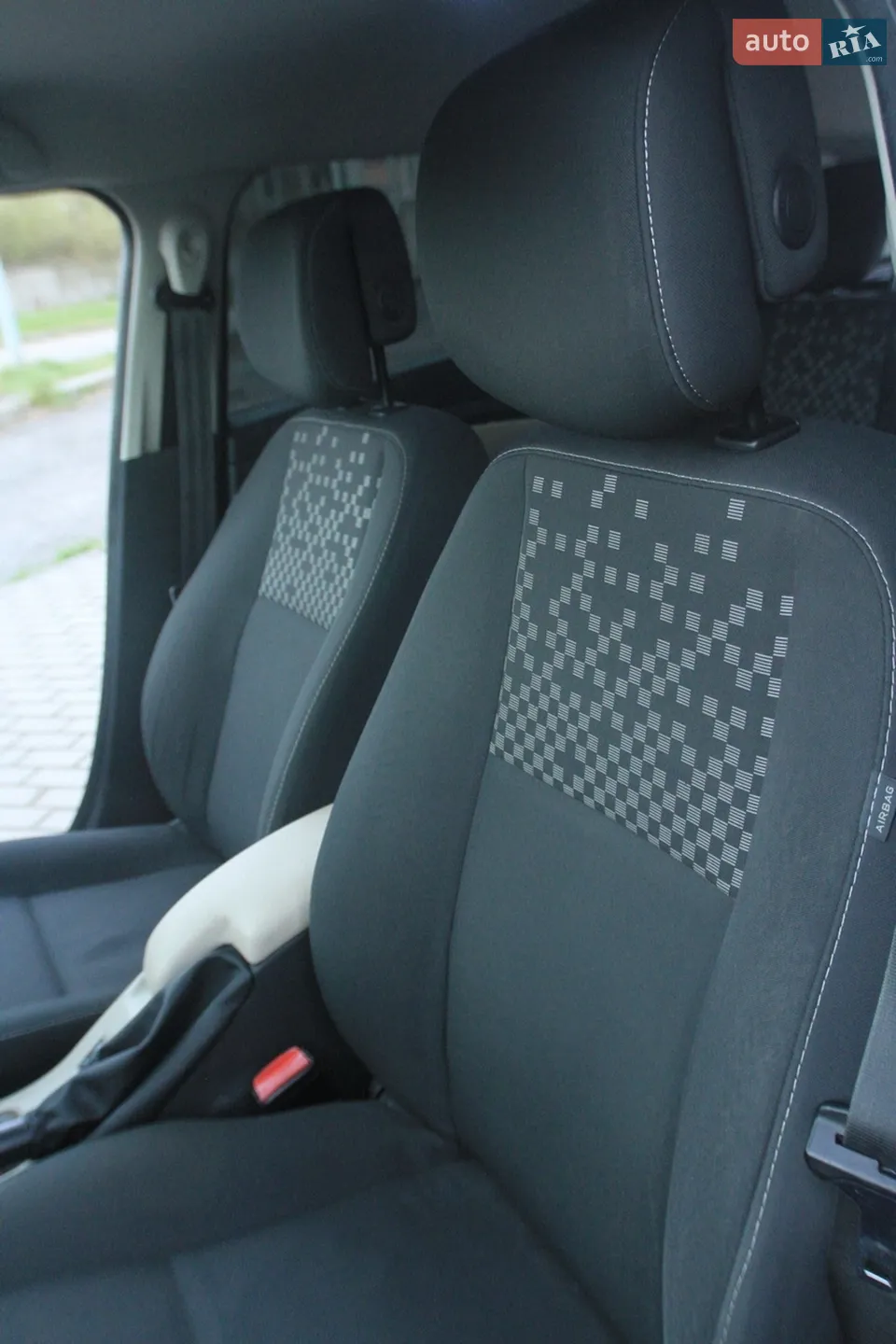 2012 Renault Megane - мініатюра 21