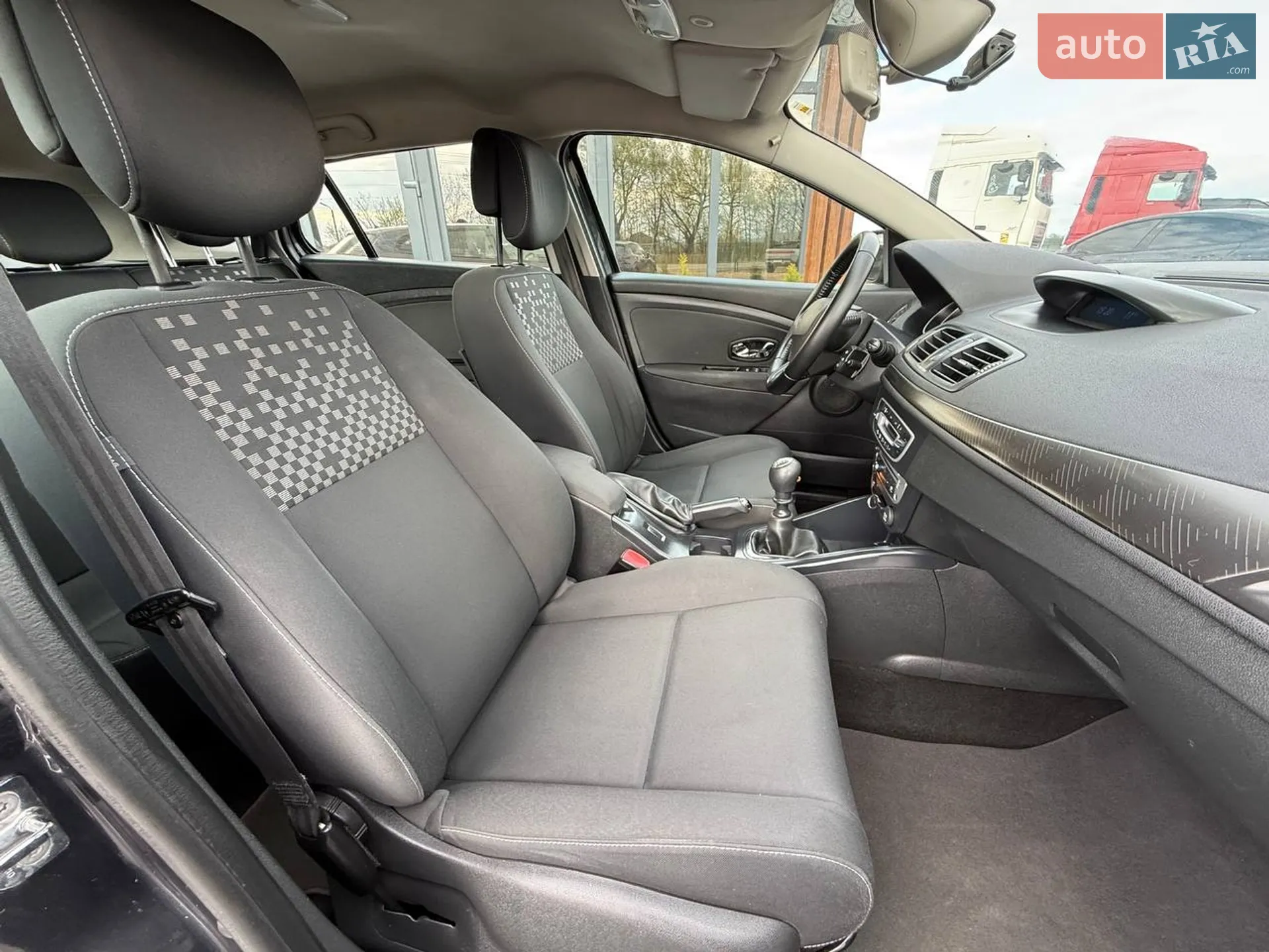 2012 Renault Megane - мініатюра 18