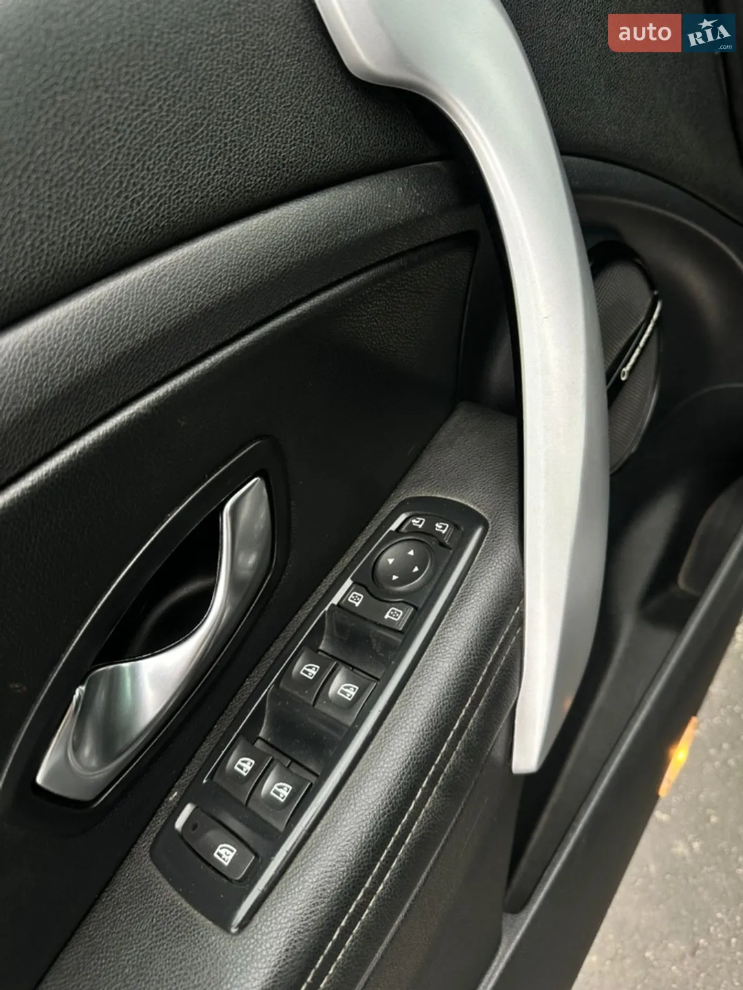 2011 Renault Megane - мініатюра 9