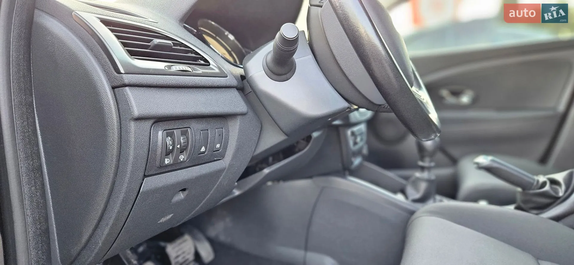 2013 Renault Megane - мініатюра 64