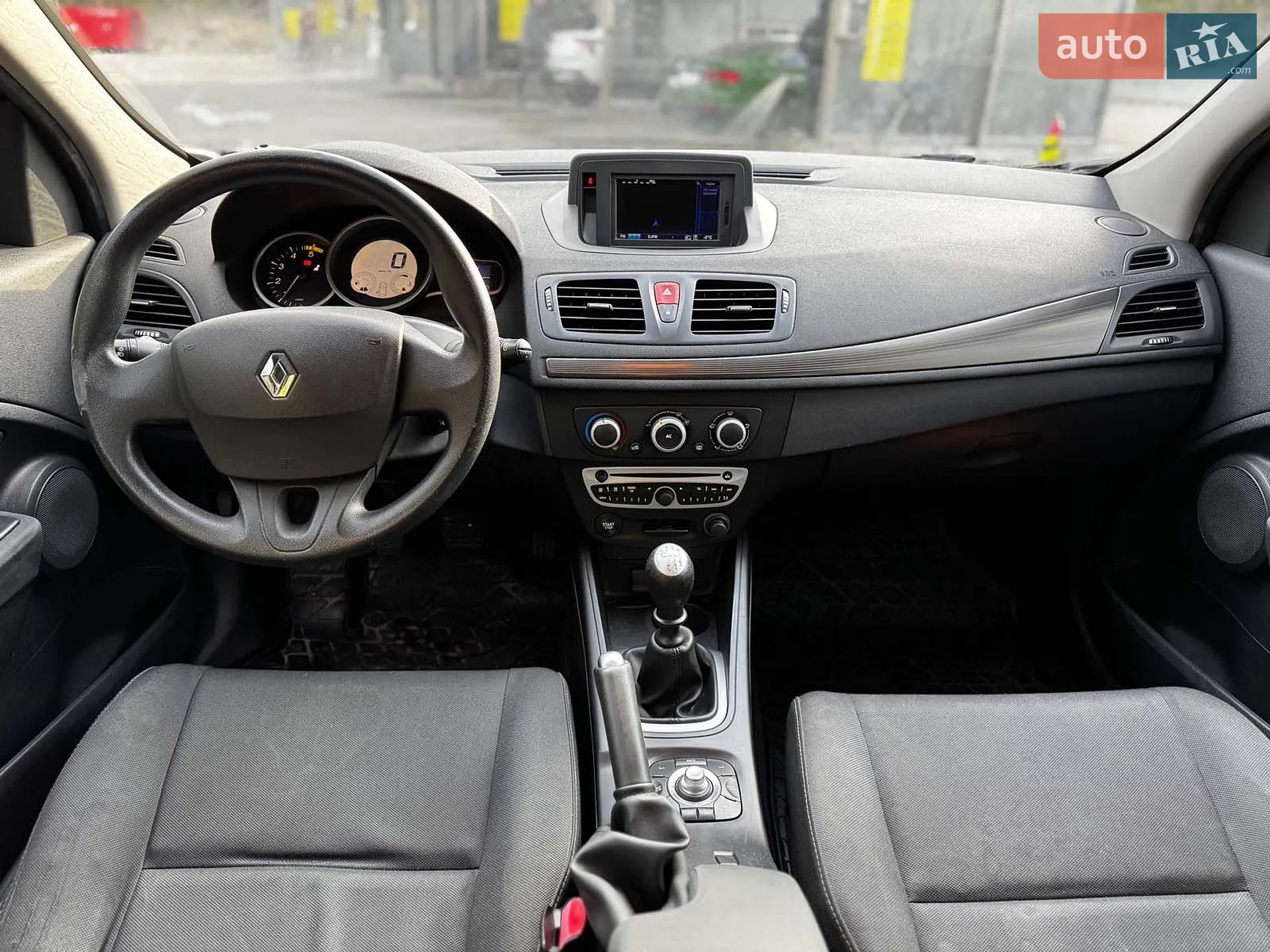 2010 Renault Megane - мініатюра 23