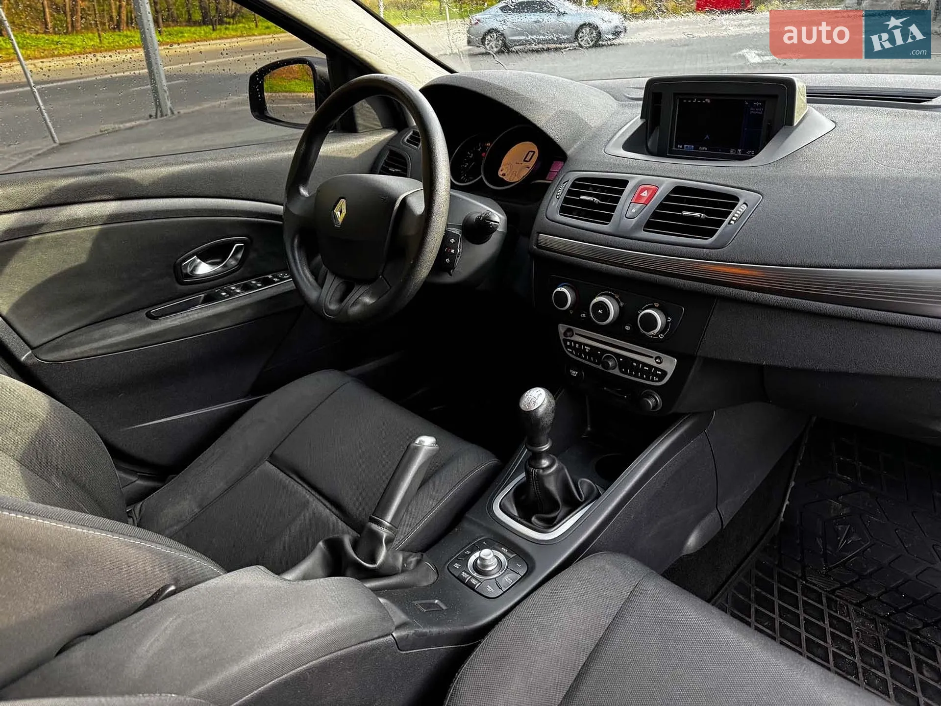 2010 Renault Megane - мініатюра 28