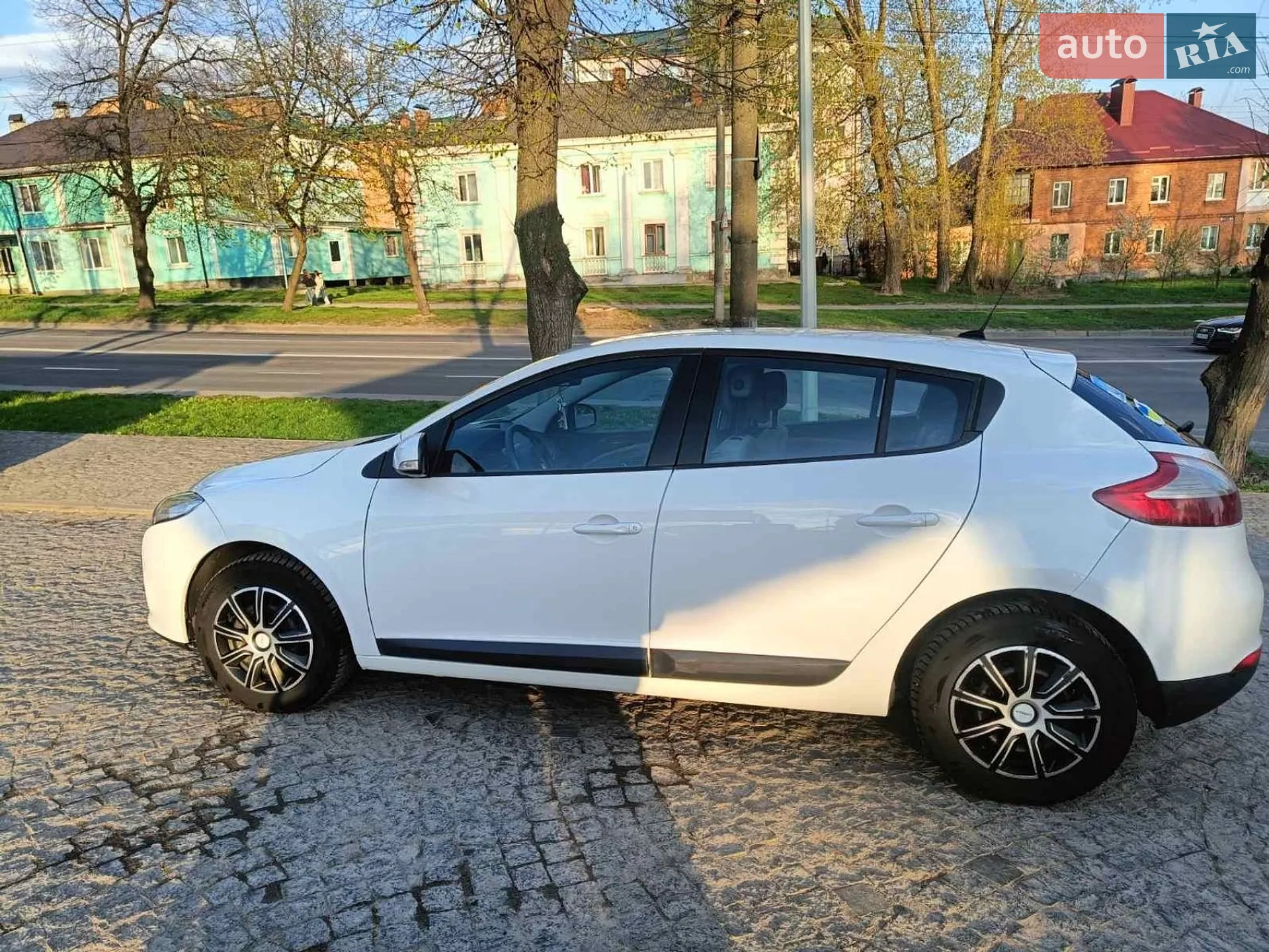 2010 Renault Megane - мініатюра 2
