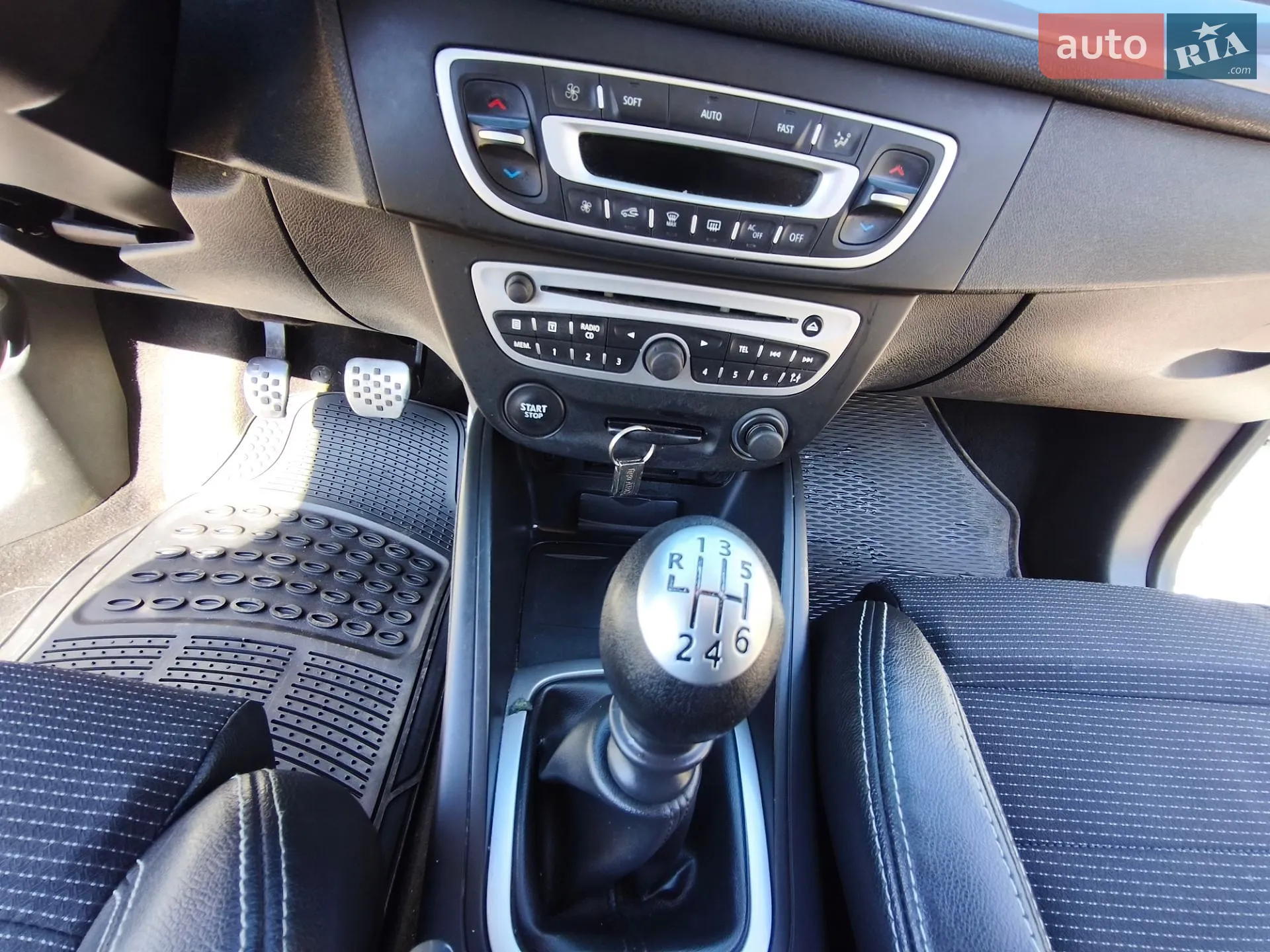 2010 Renault Megane - мініатюра 31