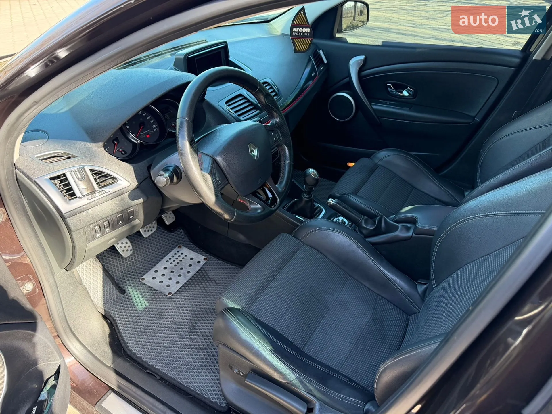 Renault Megane 2012 VIN VF1KZ000647740068 фото оголошення 41 з 42