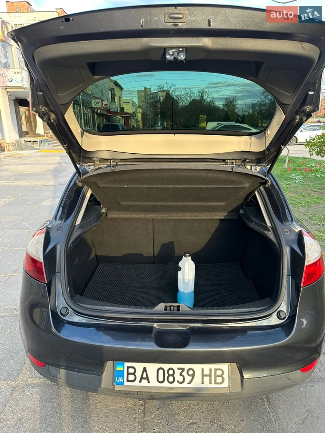 2010 Renault Megane - мініатюра 8