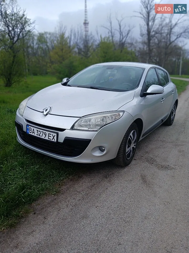 2010 Renault Megane - мініатюра 25