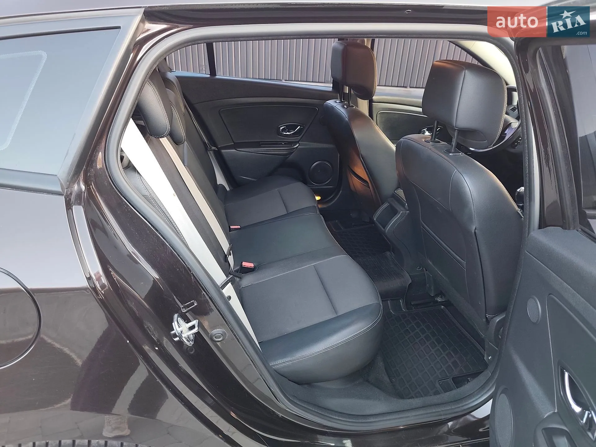 2013 Renault Megane - мініатюра 30